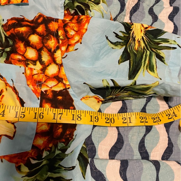 🍍 Pineapple Hawaiian Style Short Sleeved Summer Button Down Shirt US M 🍍 - Picture 5 of 6